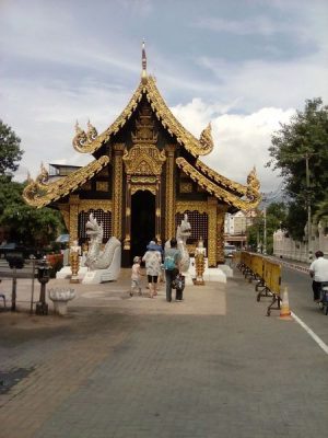 Wat Inthakhin+1